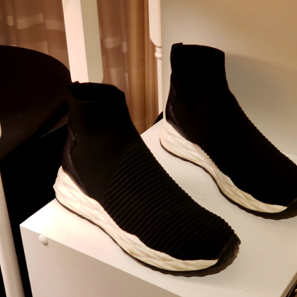 SPECIAL TODAY ASH SOCK STYLE SNEAKERS WOMAN'S SIZE 36